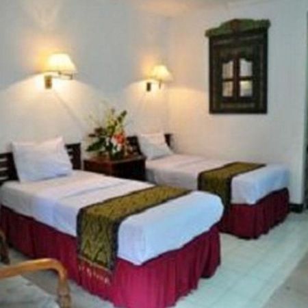 Hotel Tanjung Emas Surabaja Zewnętrze zdjęcie